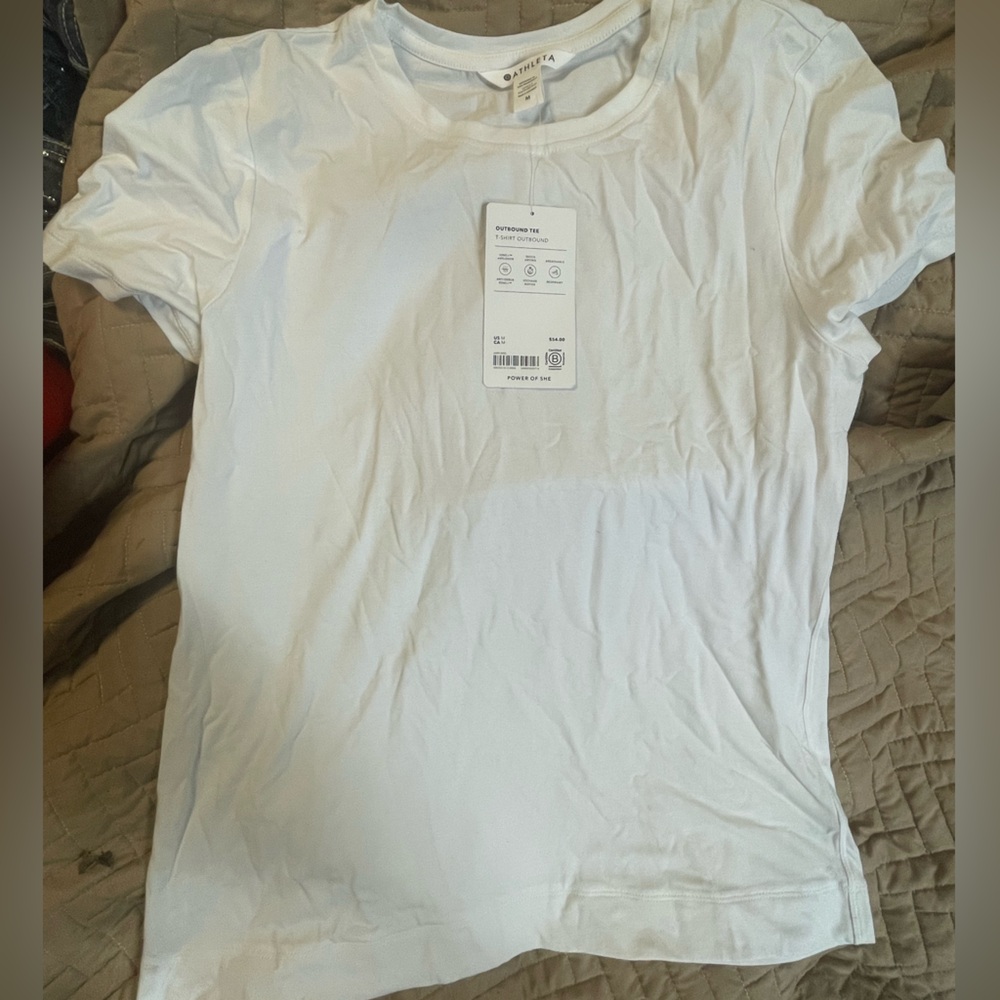 NWT Athleta Outbound tee M 🌸new🌸
